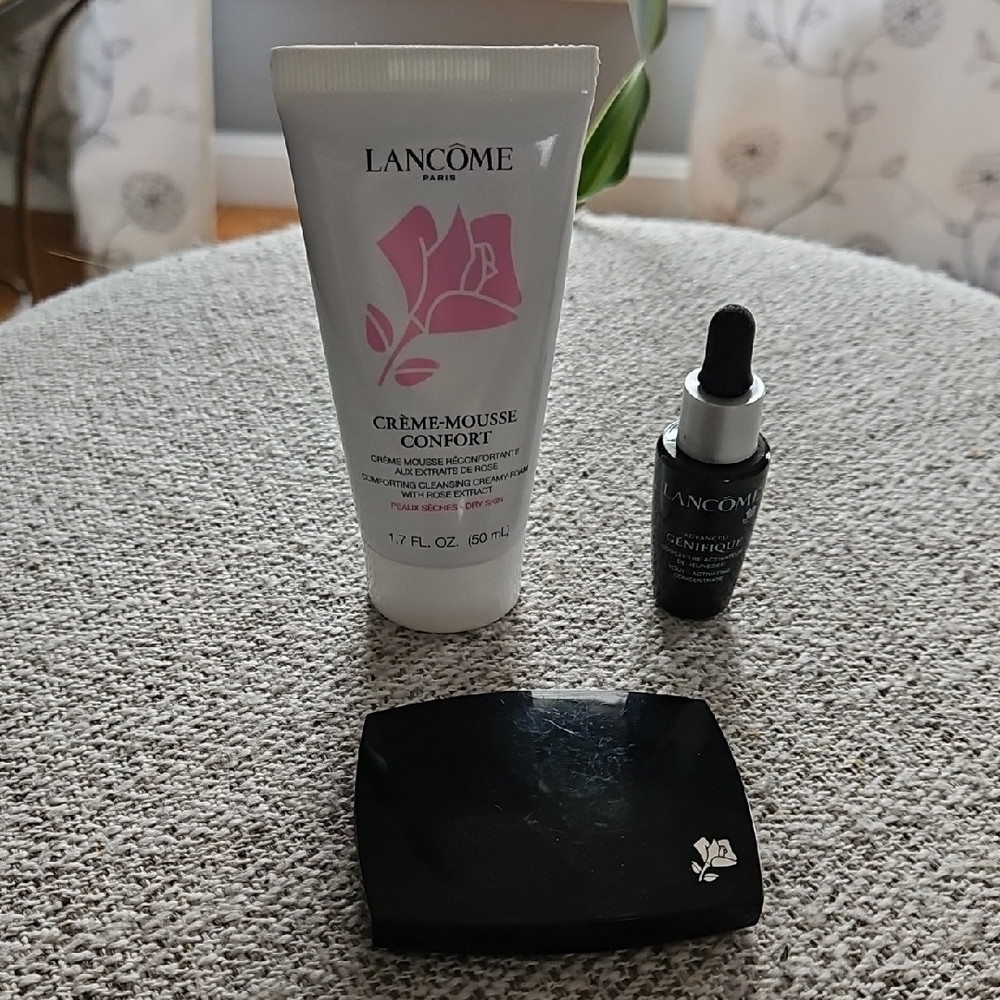 Lancome Sampler Set Eyeshadow Palette, Creme Mousse Confort, Genifique